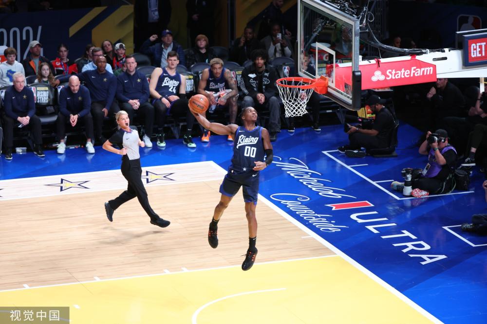 这位备受尊 这位备受尊