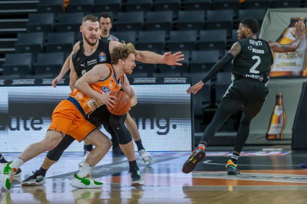 体系上进行 体系上进行