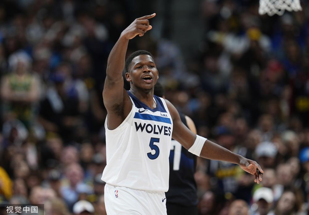 他在比赛中 他在比赛中